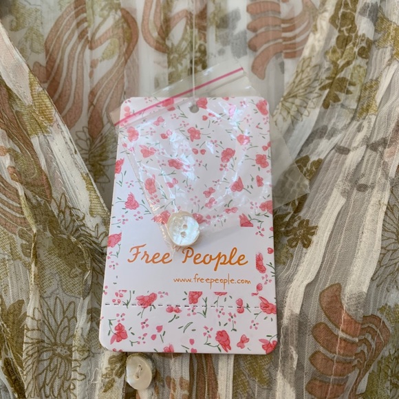 NWT|| FINAL SALE 🎉FREE PEOPLE BOHO, EASY TO WEAR, CASUAL - Picture 6 of 6
